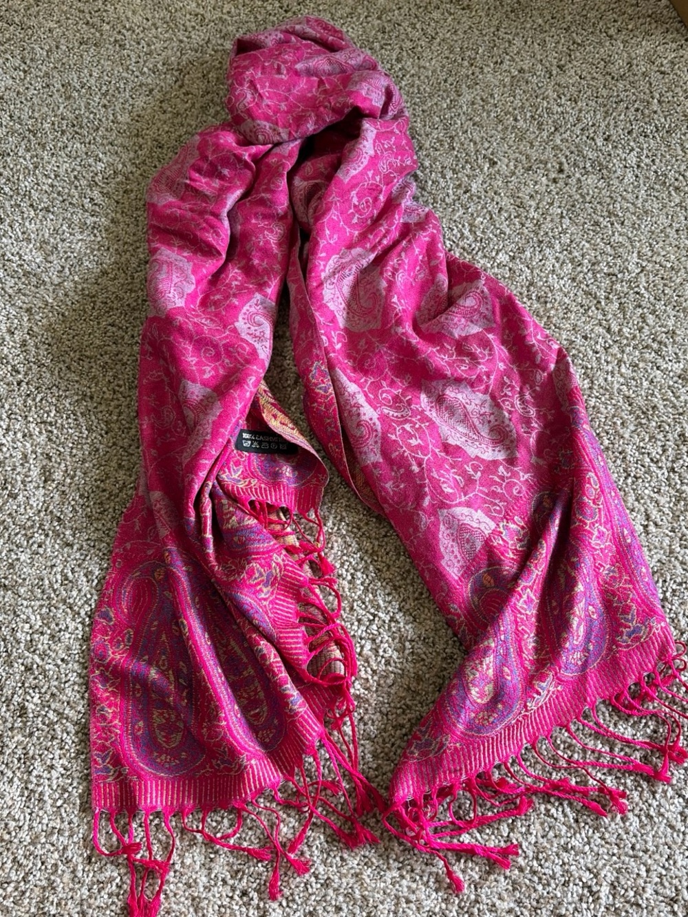 Vibrant cashmere paisley pashmina scarf